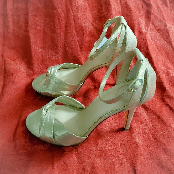 J Miller Heels Size 7.5 - Picture 2 of 4